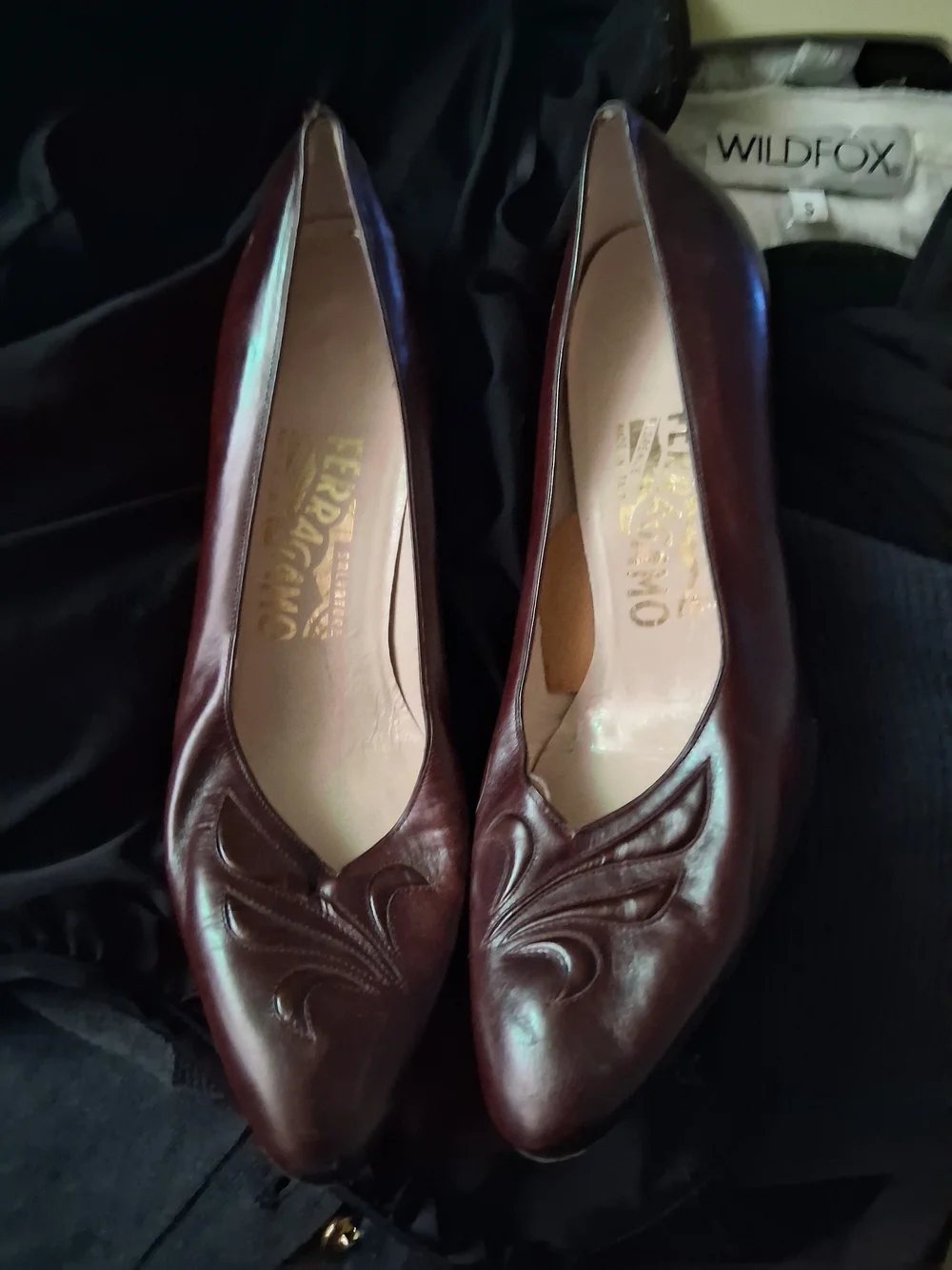 Salvatore Ferragamo Burgundy Pointed Toe Leather Pumps with Decorative Stitching